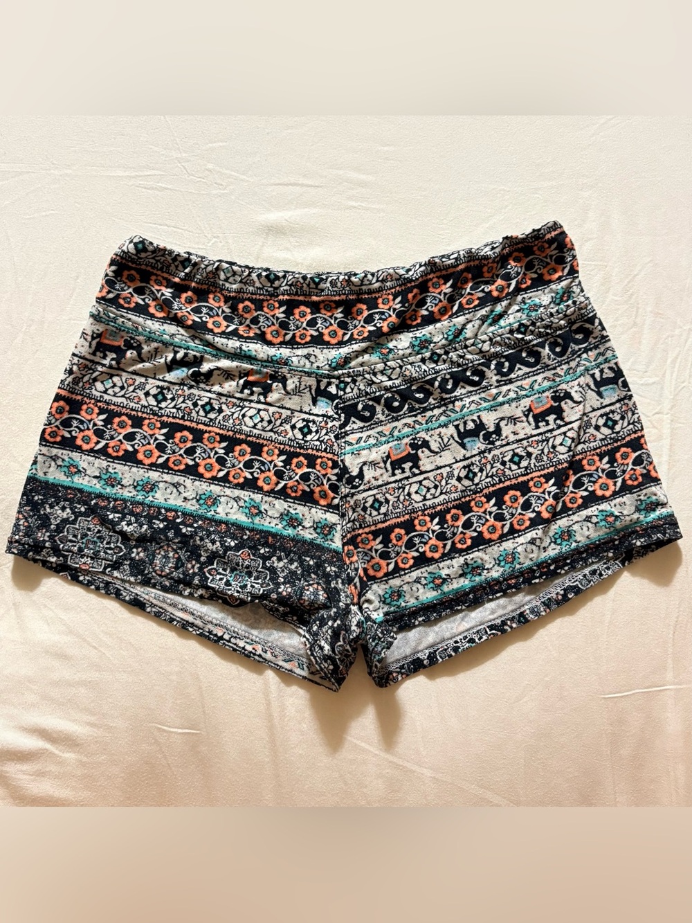 Hot Kiss Black Boho Elephant Floral Tribal Print Elastic Waist Shorts Medium